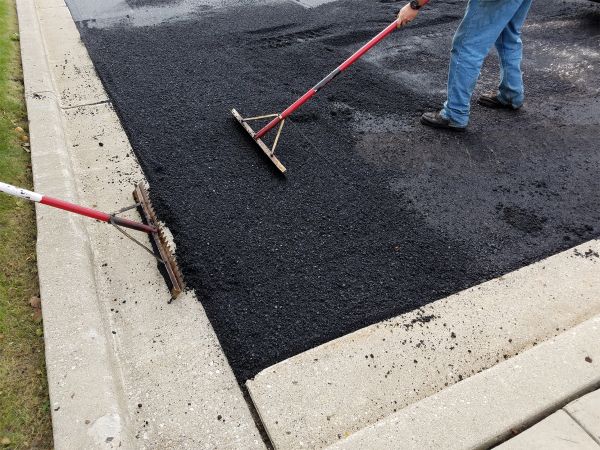 Cost of Asphalt Driveway Service in San Francisco